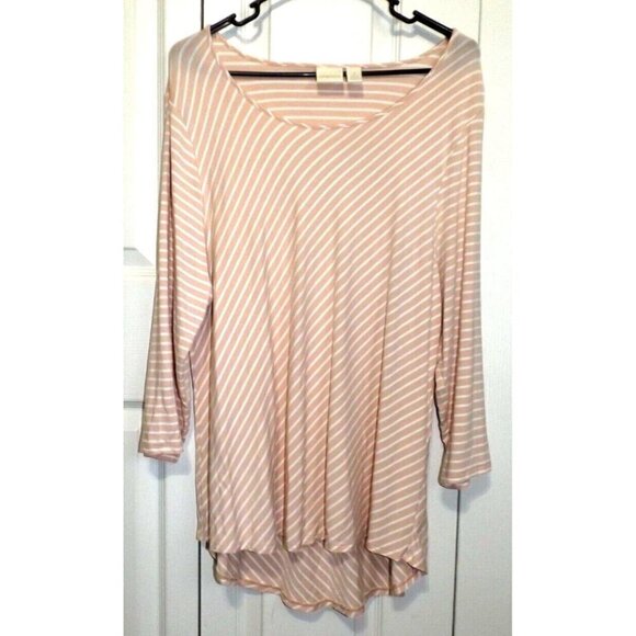 Chico's 3 (XL) 3/4 Sleeve Pink Striped Tunic Peephole Back Curved Hem - Picture 1 of 8
